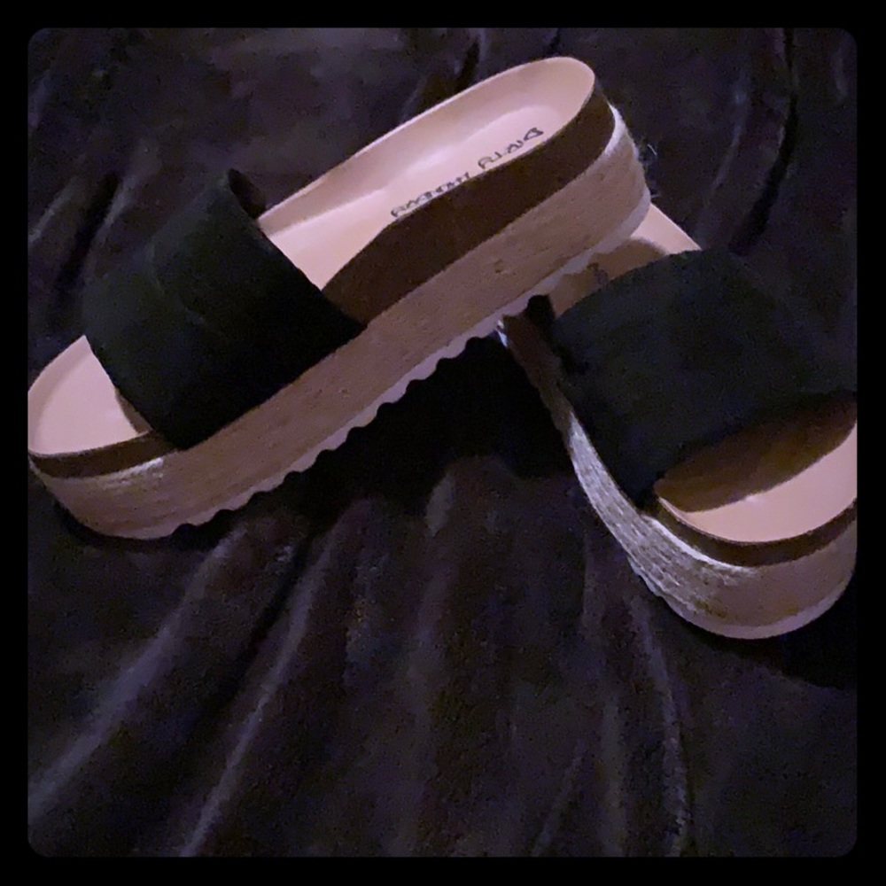 Dirty Laundry espadrille platforms. NEVER WORN!